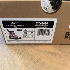 New Dr Martens kids size 10T never worn